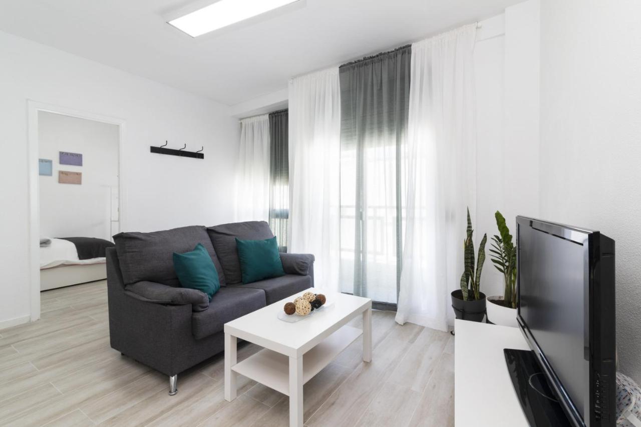 Homeforguest Amplio Apartamento En El Centro De Santa Cruz Bagian luar foto