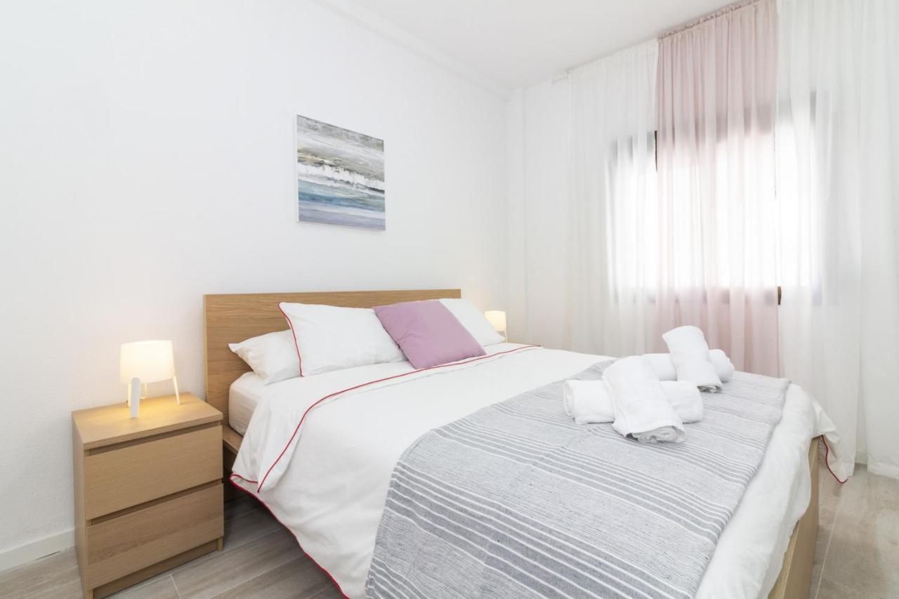 Homeforguest Amplio Apartamento En El Centro De Santa Cruz Bagian luar foto
