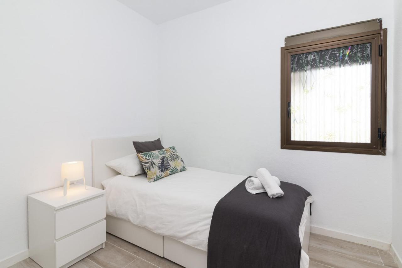 Homeforguest Amplio Apartamento En El Centro De Santa Cruz Bagian luar foto