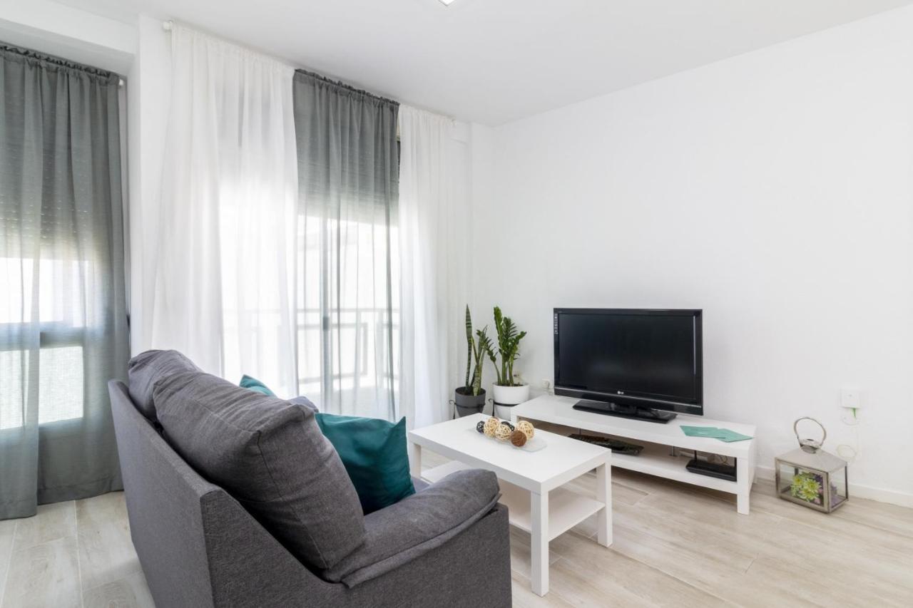 Homeforguest Amplio Apartamento En El Centro De Santa Cruz Bagian luar foto